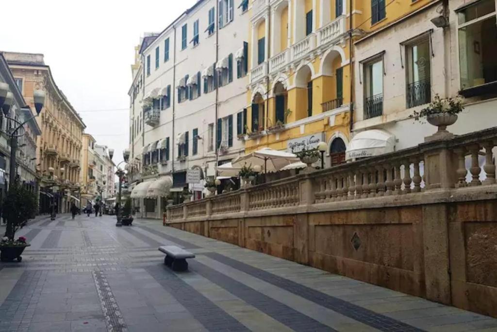 Casa Carina Centro Citta Con Garage Privato Apartment Сан Ремо Екстериор снимка